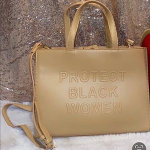 Designer inspired non authentic. Purse only.